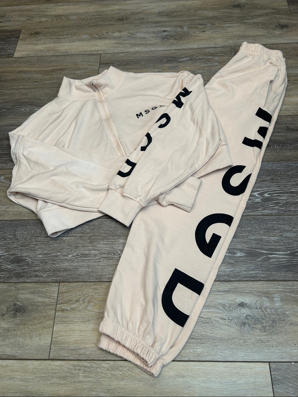 MSGM Missguided womens  Pale Pink Sweatshirt & Joggers with Black Logo